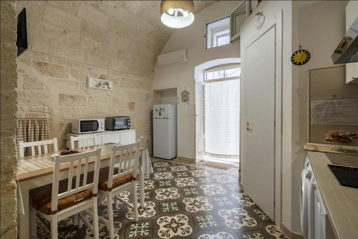 Chiarina Rooms 2 Polignano a Mare Exterior photo